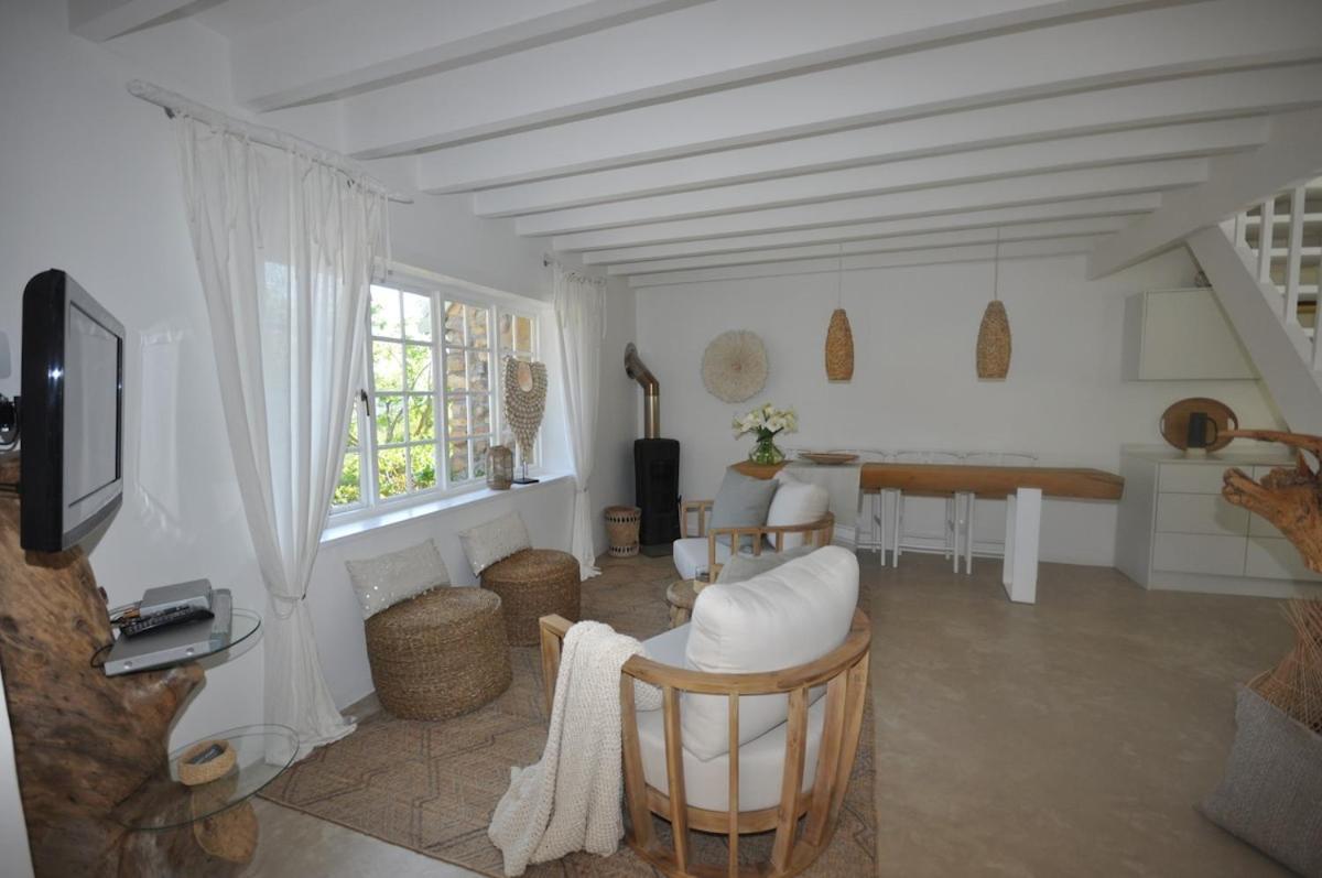 Houtkapperspoort-cottage King Protea-19constantia-nek Holiday home Cape Town